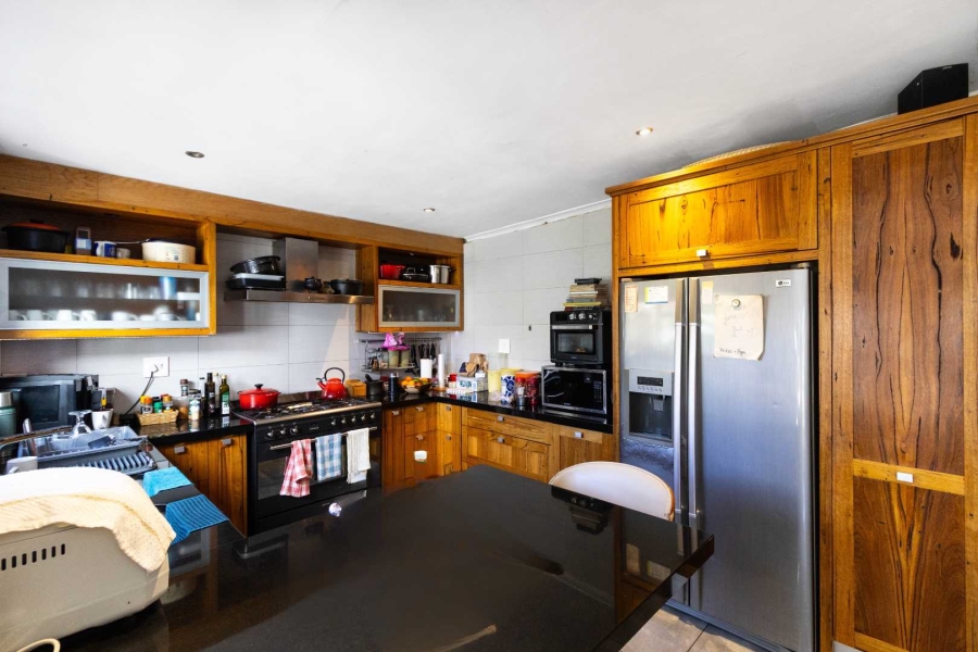 4 Bedroom Property for Sale in Sandbaai Western Cape